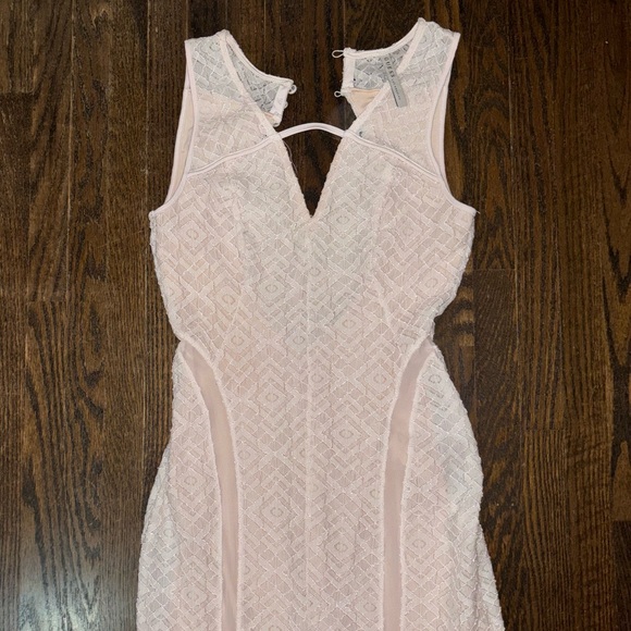 Long maxi bodycon beige cream dress Guess formal - Picture 4 of 10